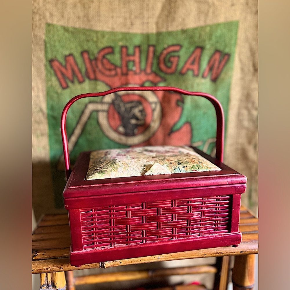 Vintage Wooven Red Needlepoint / Tapestry Top Sewing Basket Purple Liner